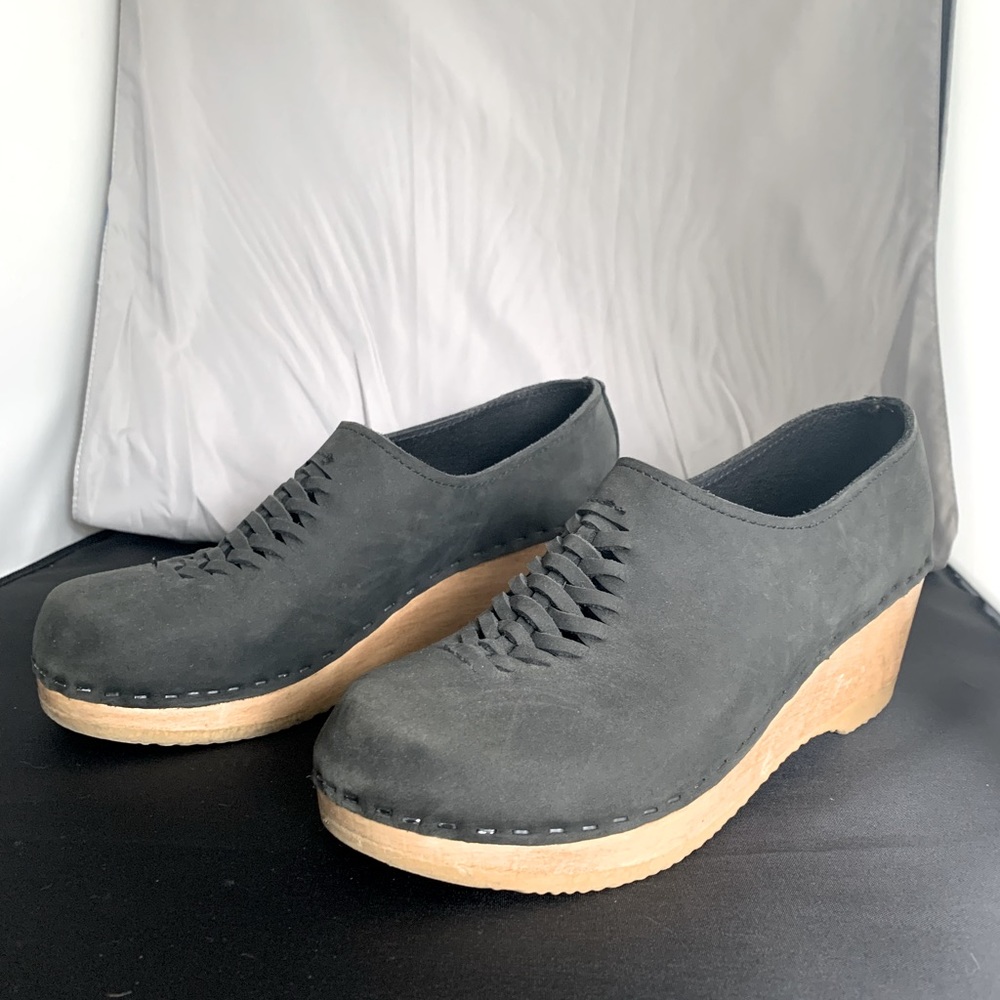 No.6 Issa Closed Back Wooden Clog 39 8